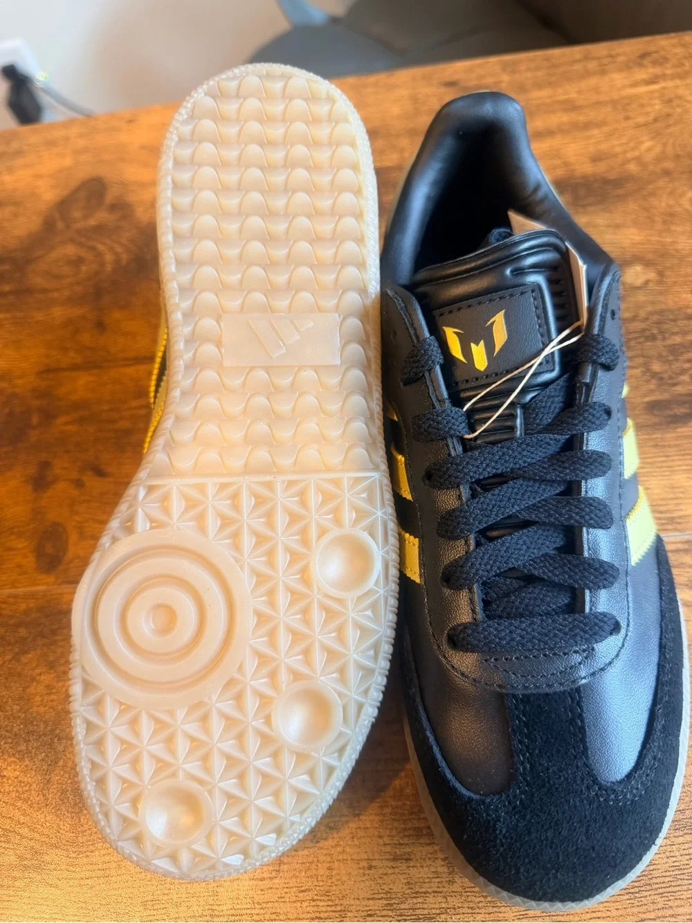 adidas iconic samba